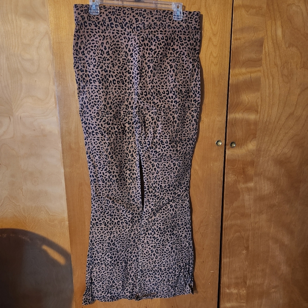 NWOT Cheetah Print Rue 21 Bootcut Pants Size XL - Picture 2 of 3